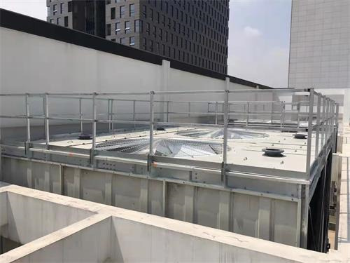 對(duì)于冷卻塔的排水作業(yè)有何嚴(yán)格要求？(冷卻塔保有水量